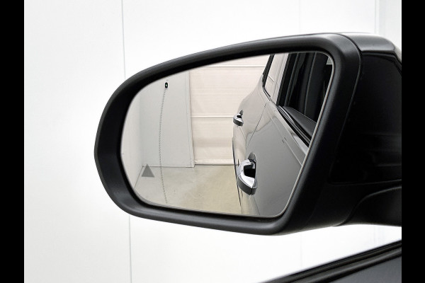 Mercedes-Benz GLA 250 e 140 Year Edition | Premium Plus pakket | Nightpakket | Parkeerpakket | Trekhaak | Panoramaschuifdak | 360° camera | 20” tien-dubbelspaaks AMG velgen | Warmtewerend, donkergetint glas |