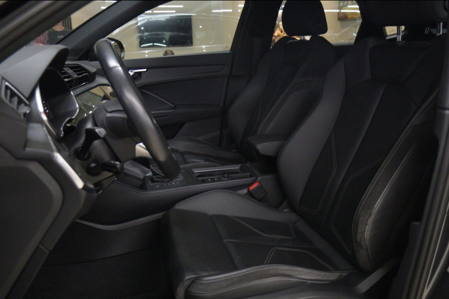 Audi Q3 Sportback 45 TFSI e S Edition 3X S-Line /PANO/CARPLAY/KEYLES/STOELV/BOMVOL