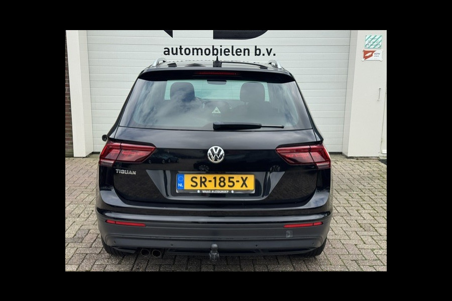 Volkswagen Tiguan 1.4 TSI ACT Business-Trekhaak-DealerOnderHouden-Leder-Carplay-Camera-Stoelverwarming-Climate-Cruise-NAP