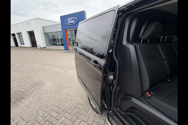 Ford Transit Custom 300 2.0 TDCI L1H1 Limited DC 130pk | Trekhaak | Dubbele Schuifdeur | Apple Carplay/Android auto | Achteruitrijcamera