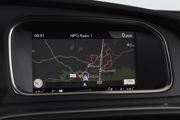 Volvo V40 Cross Country 1.5 T3 150 PK Polar+ Luxury - Automaat Orig. NL | Panodak | Adapt. Cruise | Harman/Kardon | Stoelverw. | Standkachel | PDC | Camera | NAV | ECC | Afn.Trekhaak | LM 17" |