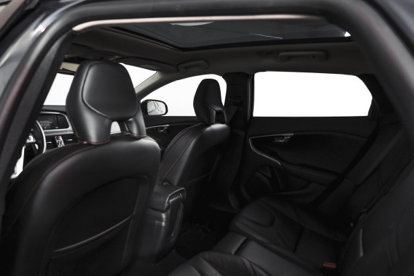 Volvo V40 Cross Country 1.5 T3 150 PK Polar+ Luxury - Automaat Orig. NL | Panodak | Adapt. Cruise | Harman/Kardon | Stoelverw. | Standkachel | PDC | Camera | NAV | ECC | Afn.Trekhaak | LM 17" |