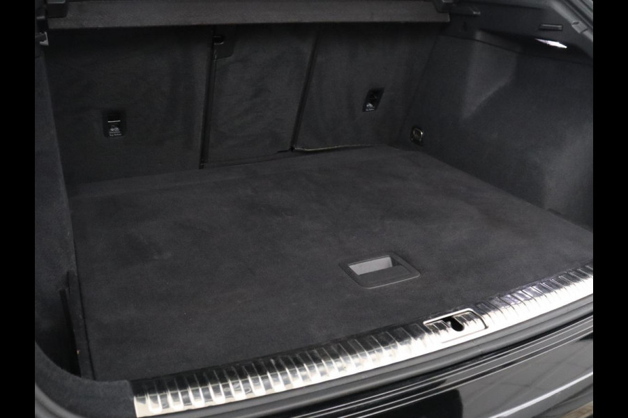 Audi Q3 35 TFSI S Line Pro Line S | Trekhaak | Stoelverwarming | Climate Control | Navigatie | Parkeerhulp |