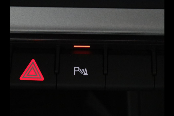 Audi Q3 35 TFSI S Line Pro Line S | Trekhaak | Stoelverwarming | Climate Control | Navigatie | Parkeerhulp |