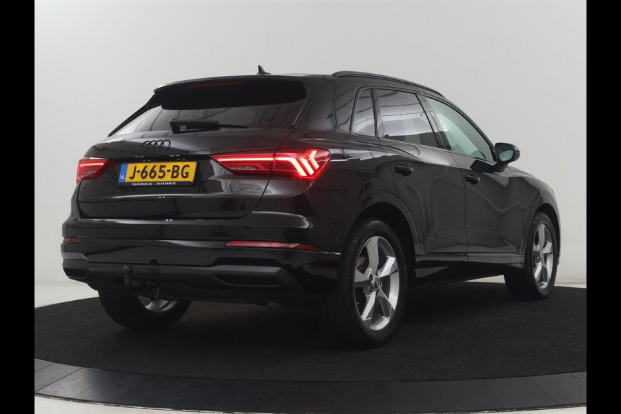 Audi Q3 35 TFSI S Line Pro Line S | Trekhaak | Stoelverwarming | Climate Control | Navigatie | Parkeerhulp |