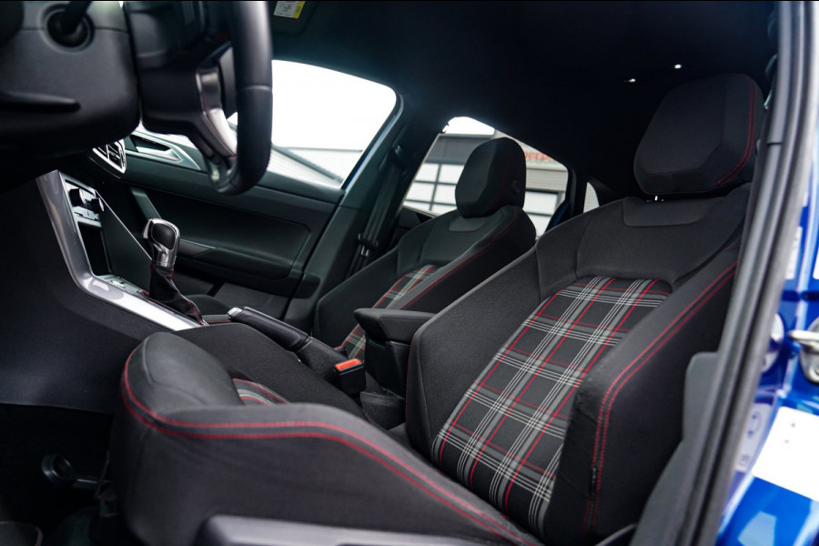 Volkswagen Polo 2.0 TSI GTI | LED | Stoelverwarming | Achteruitrijcamera | Apple Carplay | Climatronic | 200PK | NAP