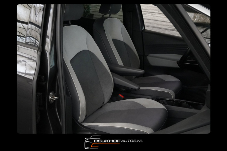Volkswagen ID.3 First Plus 58 kWh Cam Adapt Cruise Soh 92.4%