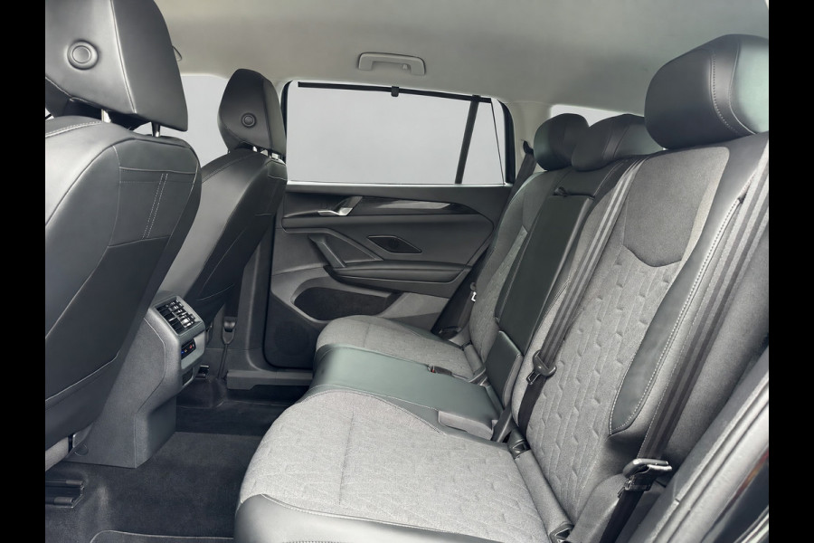 Volkswagen Tayron 1.5 eHybrid 204PK DSG LIFE TREKHAAK/CAMERA/CARPLAY FABRIEKSGARANTIE TOT 2030