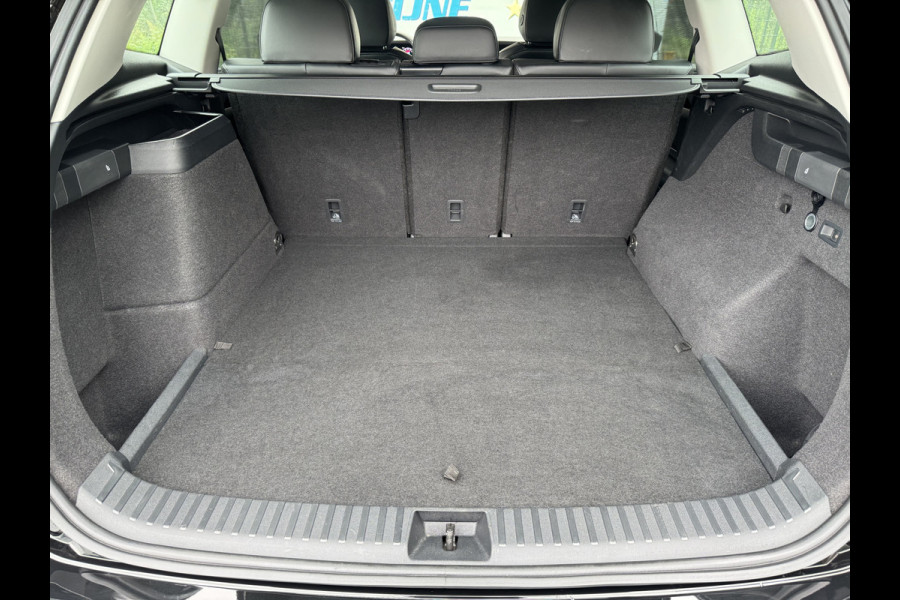 Volkswagen Tayron 1.5 eHybrid 204PK DSG LIFE TREKHAAK/CAMERA/CARPLAY FABRIEKSGARANTIE TOT 2030