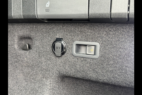 Volkswagen Tayron 1.5 eHybrid 204PK DSG LIFE TREKHAAK/CAMERA/CARPLAY FABRIEKSGARANTIE TOT 2030
