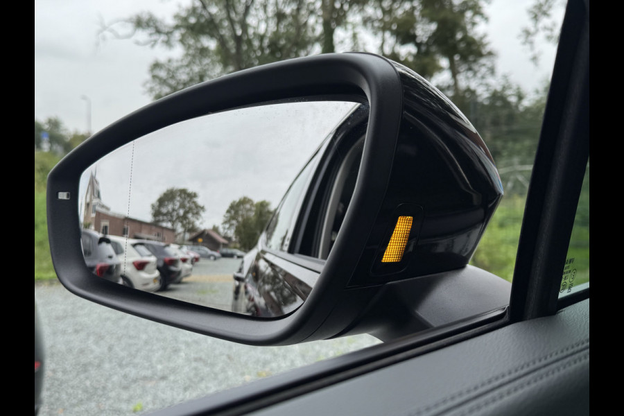 Volkswagen Tayron 1.5 eHybrid 204PK DSG LIFE TREKHAAK/CAMERA/CARPLAY FABRIEKSGARANTIE TOT 2030
