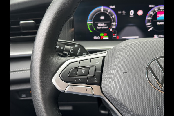 Volkswagen Tayron 1.5 eHybrid 204PK DSG LIFE TREKHAAK/CAMERA/CARPLAY FABRIEKSGARANTIE TOT 2030