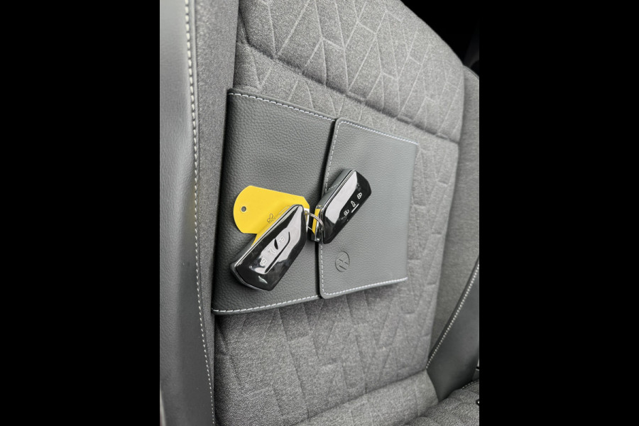 Volkswagen Tayron 1.5 eHybrid 204PK DSG LIFE TREKHAAK/CAMERA/CARPLAY FABRIEKSGARANTIE TOT 2030