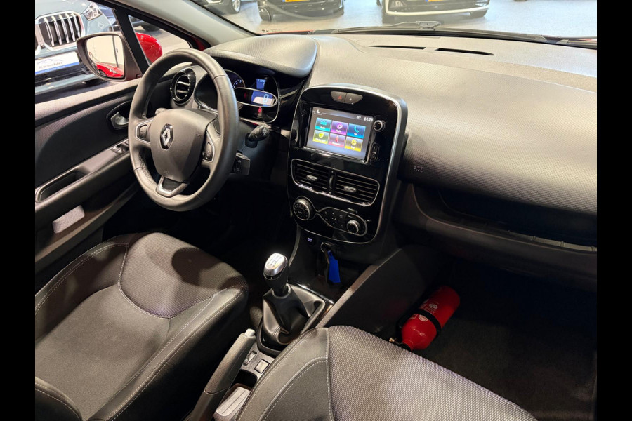 Renault Clio Estate 0.9 TCe Intens Weinig KM | Trekhaak | Navigatie | Airco