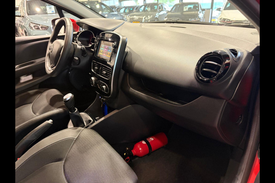 Renault Clio Estate 0.9 TCe Intens Weinig KM | Trekhaak | Navigatie | Airco
