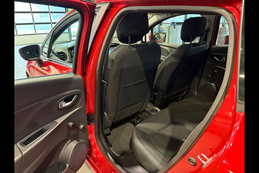 Renault Clio Estate 0.9 TCe Intens Weinig KM | Trekhaak | Navigatie | Airco
