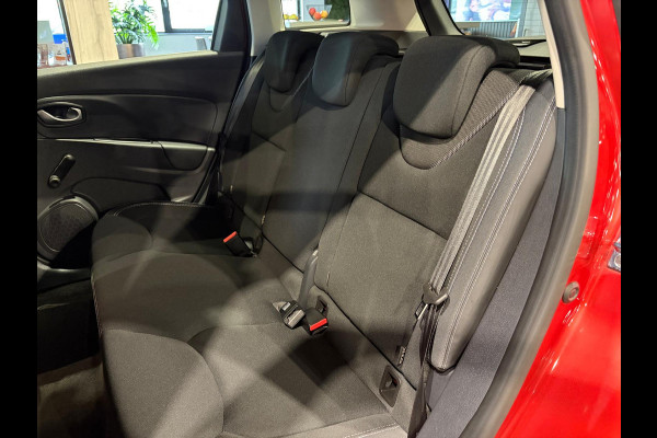 Renault Clio Estate 0.9 TCe Intens Weinig KM | Trekhaak | Navigatie | Airco