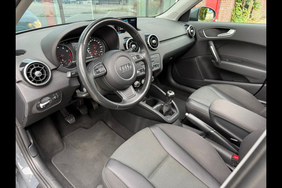 Audi A1 Sportback 1.0 TFSI Advance Sport - Pano/Schuifdak - Navi - Half Leder