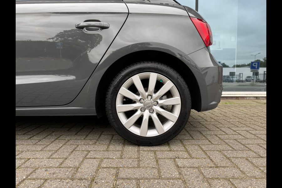 Audi A1 Sportback 1.0 TFSI Advance Sport - Pano/Schuifdak - Navi - Half Leder