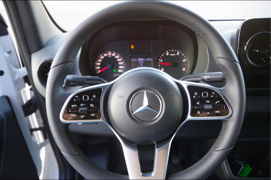 Mercedes-Benz Sprinter 319 3.0 CDI V6 L2H1 AUT. LED, 2.8T TREKHAAK, STANDKACHEL, CAMERA, NAVI, CLIMA