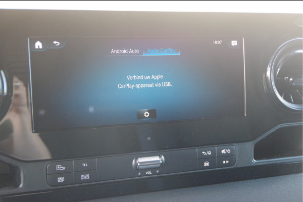 Mercedes-Benz Sprinter 319 3.0 CDI V6 L2H1 AUT. LED, 2.8T TREKHAAK, STANDKACHEL, CAMERA, NAVI, CLIMA