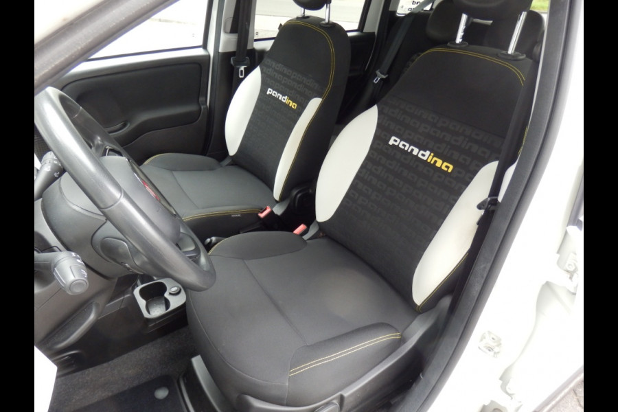 Fiat Panda 1.0 Hybrid Cross I 5 pers. uitv. I Airco I Apple/Android carplay I I