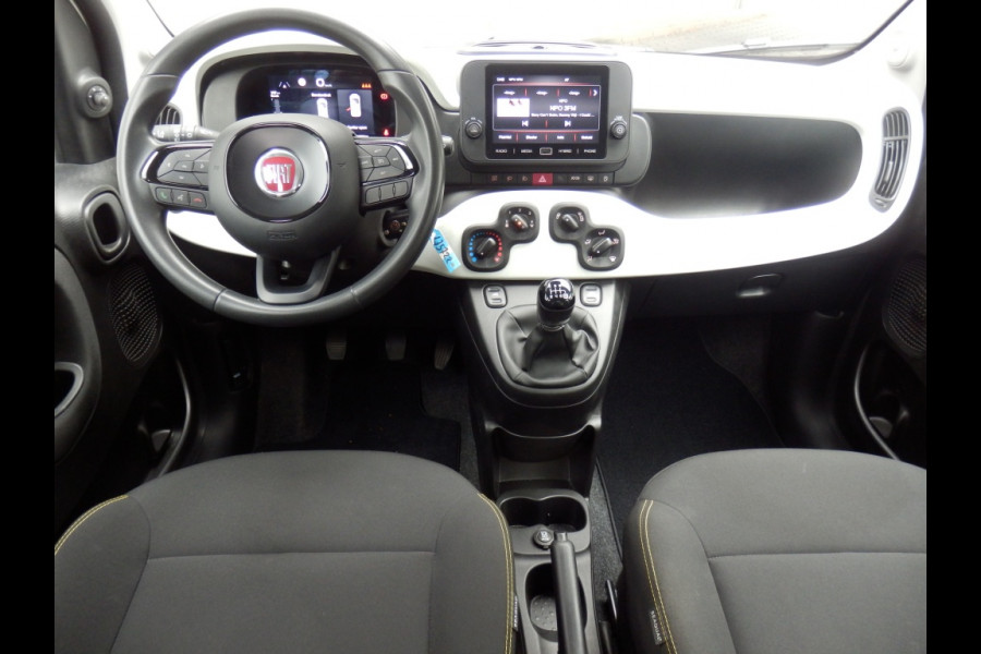 Fiat Panda 1.0 Hybrid Cross I 5 pers. uitv. I Airco I Apple/Android carplay I I