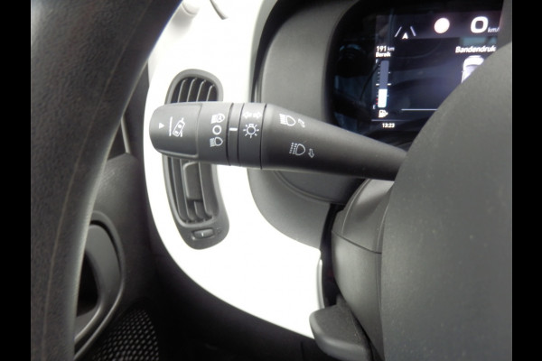 Fiat Panda 1.0 Hybrid Cross I 5 pers. uitv. I Airco I Apple/Android carplay I I