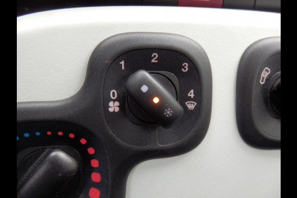 Fiat Panda 1.0 Hybrid Cross I 5 pers. uitv. I Airco I Apple/Android carplay I I
