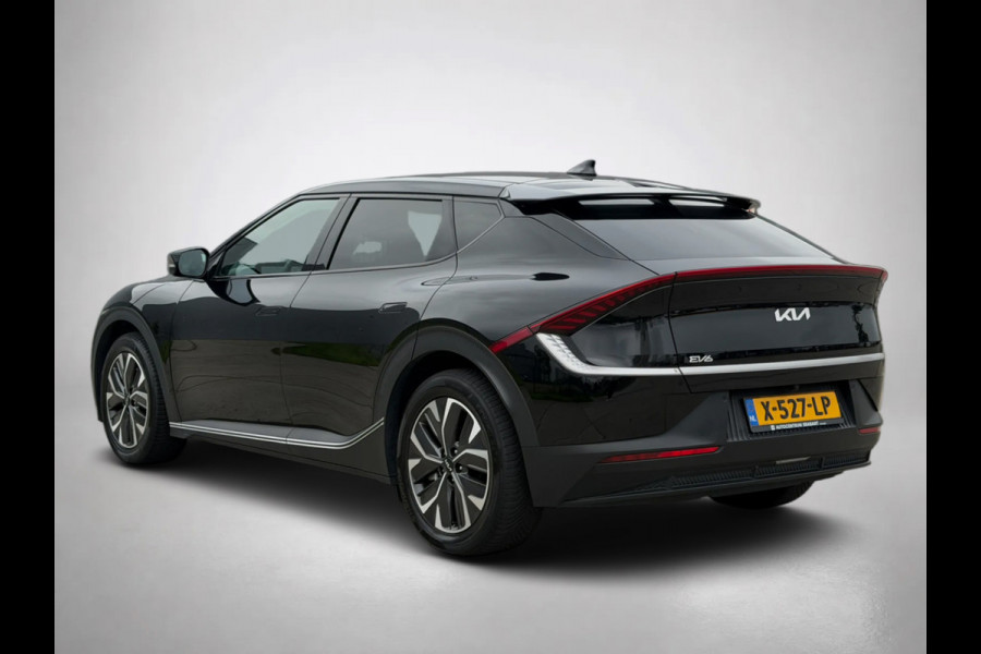 Kia Ev6 Air 58 kWh 99% SoH. (NL-auto, Dealer OndH, 1e Eig, Navi, Stoel+StuurVerwam, Lane Assist, Camera, Navi, Etc)