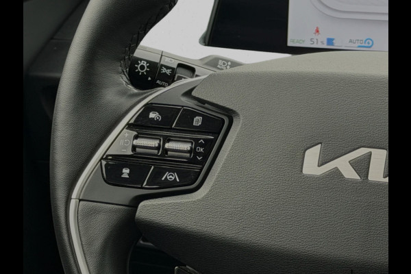 Kia Ev6 Air 58 kWh 99% SoH. (NL-auto, Dealer OndH, 1e Eig, Navi, Stoel+StuurVerwam, Lane Assist, Camera, Navi, Etc)