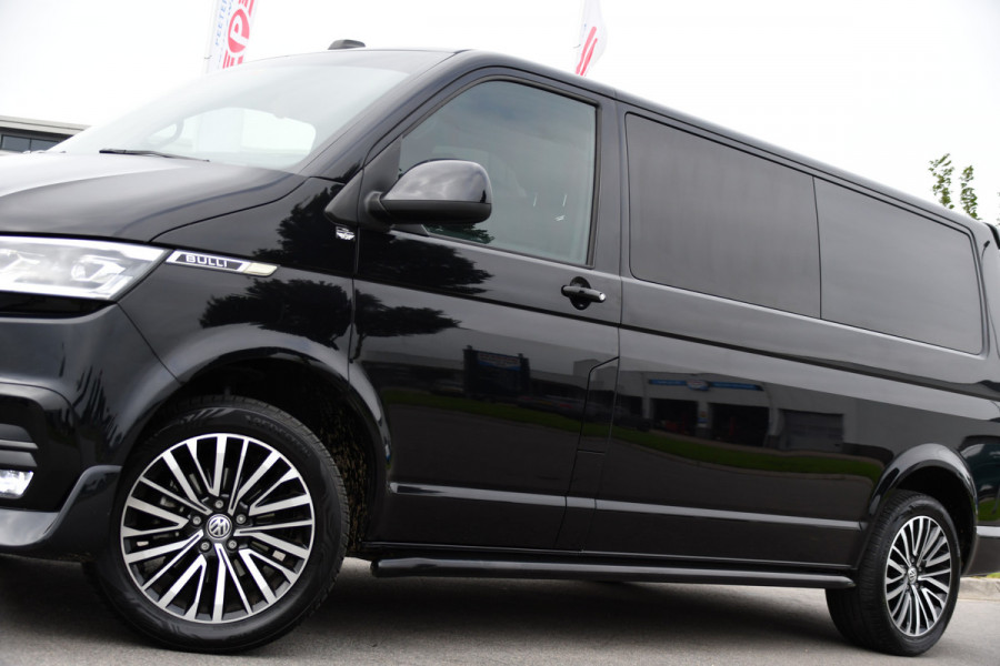 Volkswagen Transporter 2.0 TDI L2H1 28 Bulli Black Edition Virtual, Adaptieve Cruise, Camera, Carlay, LED, Stoelverwarming, Leder, 150pk, Automaat, Uniek!