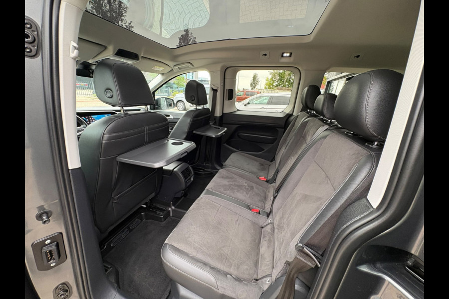 Volkswagen Caddy 1.5 TSI DSG, 5P, TREKHAAK,PANO,LEER