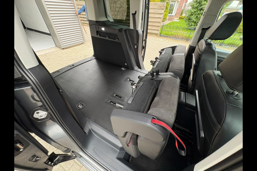 Volkswagen Caddy 1.5 TSI DSG, 5P, TREKHAAK,PANO,LEER