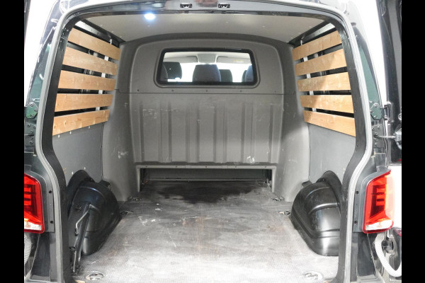 Volkswagen Transporter 2.0 TDI L2H1 Highline Dubbele Cabine Automaat Airco Cruise Control Camera Apple Carplay