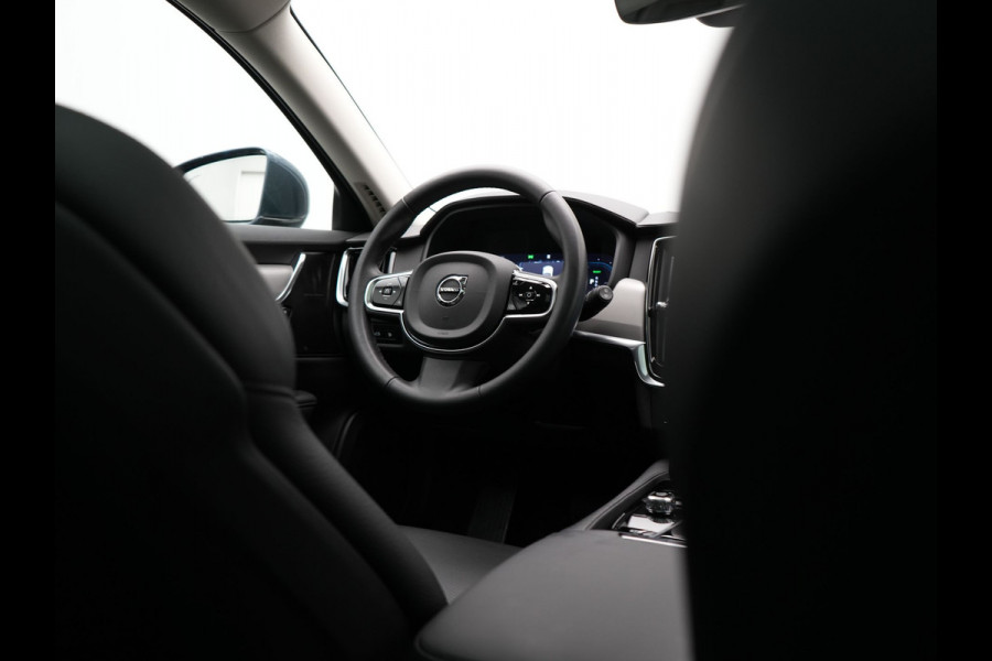 Volvo V90 T6 AWD Plus Bright LONG RANGE PHEV 350pk Dealer O.H. | Trekhaak Af Fabriek | Panodak | Adaptive Cruise | Camera | Harman / Kardon | Lederen Sportstoelen Memory & Verwarmd | Keyless | Blis | Stuur Verwarmd | Apple Carplay | Google Assistent | Plug In Hybrid |