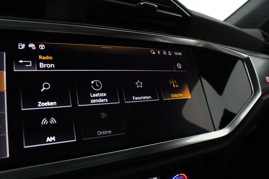 Audi Q3 45 TFSI e S line Edition > SOH 98,6%/Pano/Memory/360 camera/Chronos Gray Metallic