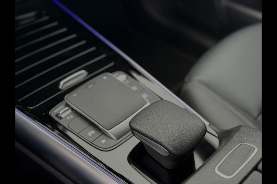 Mercedes-Benz EQA 250 67 kWh 97% SoH (NL-auto, 1e Eig, Dealer OndH, Carplay, SfeerV, Camera, Navi, Cruise Con, Etc)