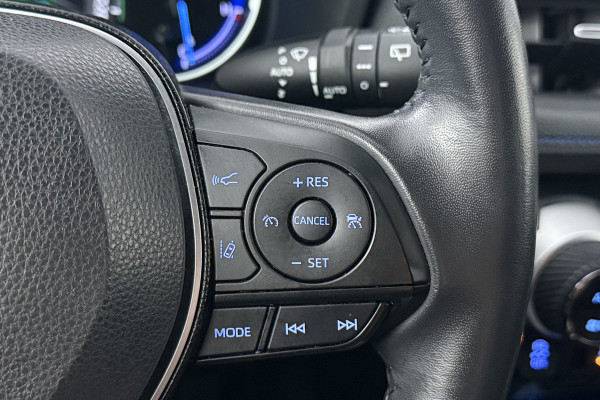 Toyota RAV4 2.5 Hybrid Bi-Tone (NAVIGATIE, CAMERA, STOELVERWARMING, CARPLAY, LED)