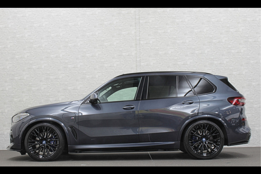 BMW X5 45e M-Performance Seats | 360 View | Panorama | ACC | Kristal pook | Head-Up | Laser-LED | Memory | Harman-Kardon | Keyless-Go | Trekhaak | Drive Assist Pro. | Leder | 4-Zone Clima | Standkachel | Rijklaarprijs & Bovag garantie | Carplay | Draadloos Laden | DAB | Sfeerverlichting |
