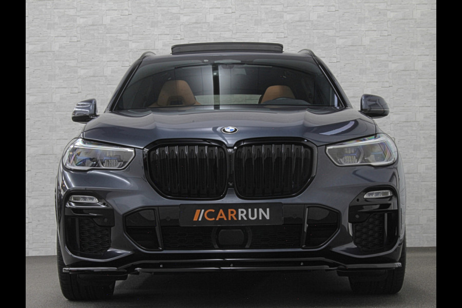 BMW X5 45e M-Performance Seats | 360 View | Panorama | ACC | Kristal pook | Head-Up | Laser-LED | Memory | Harman-Kardon | Keyless-Go | Trekhaak | Drive Assist Pro. | Leder | 4-Zone Clima | Standkachel | Rijklaarprijs & Bovag garantie | Carplay | Draadloos Laden | DAB | Sfeerverlichting |