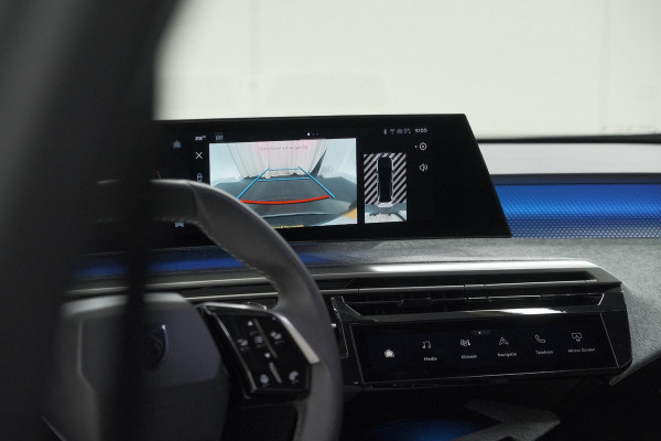 Peugeot 5008 1.2 Hybrid 136 GT 7p | Adaptieve Cruise control | Elektrische Kofferklep | Camera | Stoelverwarming