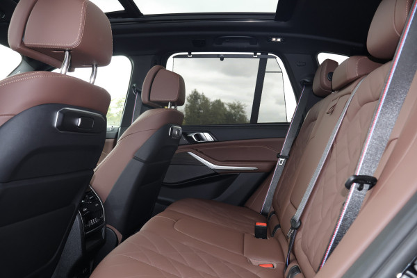 BMW X5 xDrive50e 490PK | SOFTCLOSE | H/K | 22" | PANORAMADAK | STOELKOELING MASSAGE VERWARMING | STUURWIELVERWARMING | ELEKTRISCHE TREK