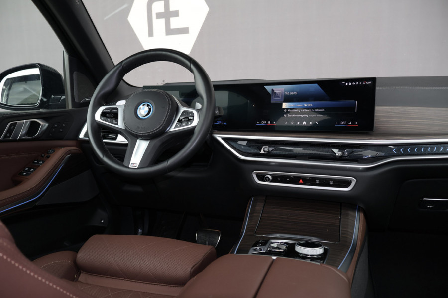 BMW X5 xDrive50e 490PK | SOFTCLOSE | H/K | 22" | PANORAMADAK | STOELKOELING MASSAGE VERWARMING | STUURWIELVERWARMING | ELEKTRISCHE TREK