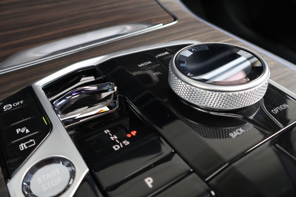 BMW X5 xDrive50e 490PK | SOFTCLOSE | H/K | 22" | PANORAMADAK | STOELKOELING MASSAGE VERWARMING | STUURWIELVERWARMING | ELEKTRISCHE TREK