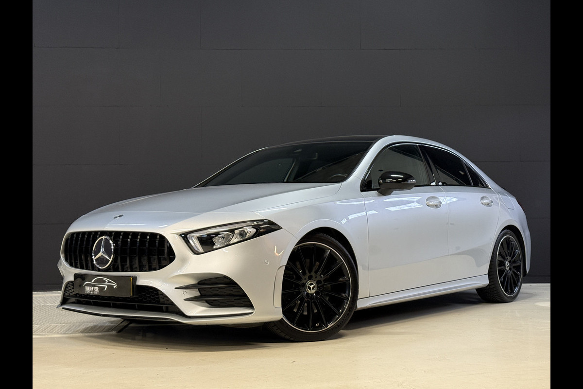 Mercedes-Benz A-Klasse 220 4MATIC Premium | Panoramadak | Sfeerverlichting | Camera