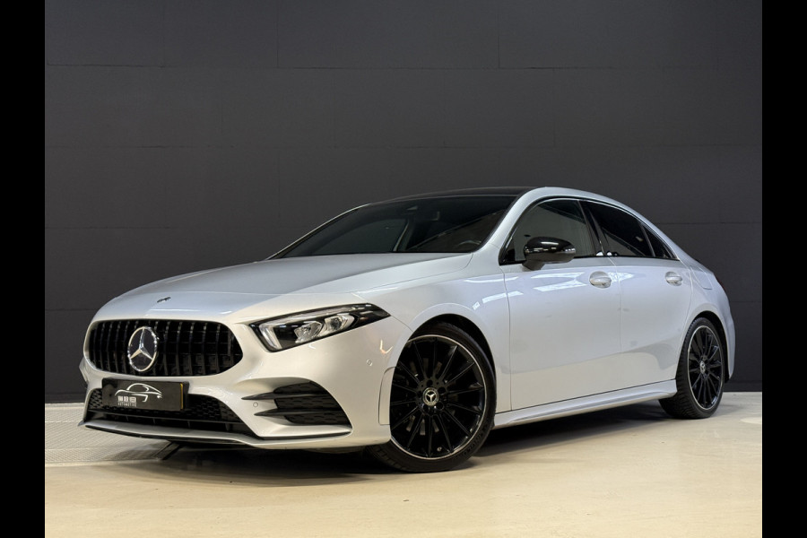 Mercedes-Benz A-Klasse 220 4MATIC Premium | Panoramadak | Sfeerverlichting | Camera
