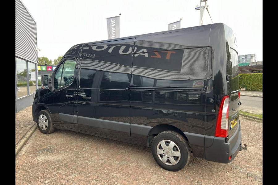 Renault Master T35 2.3 dCi 135 L2H2 Work Edition