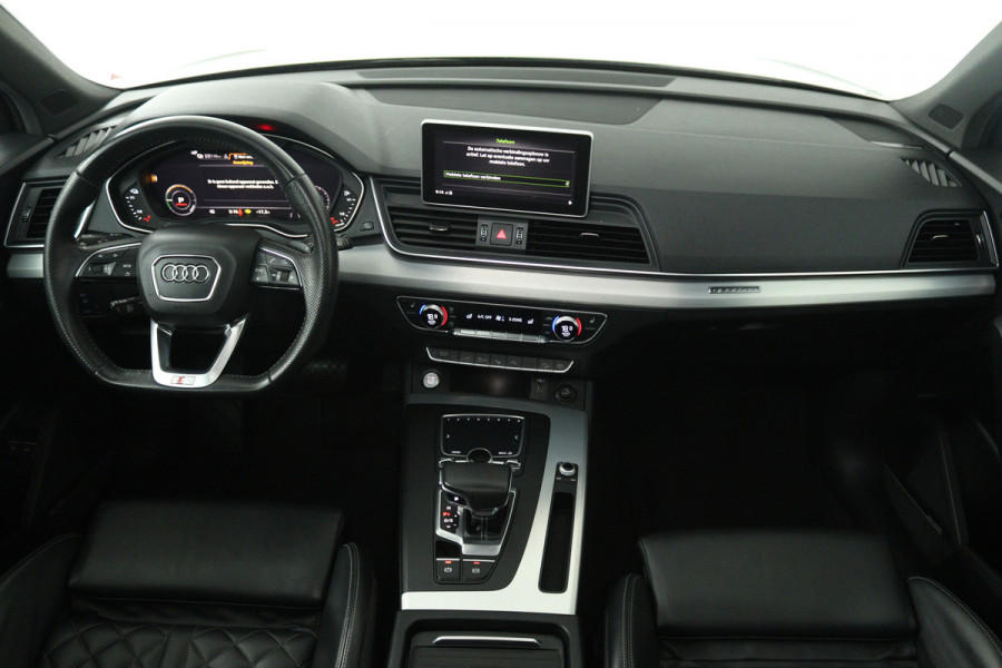 Audi Q5 55 TFSI e quattro Competition (PANORAMADAK, 360 VIEW, STOELVERWARMING, BLACK PAKKET, LED, ADAPTIVE CRUISE, ELEKT. STOELEN)