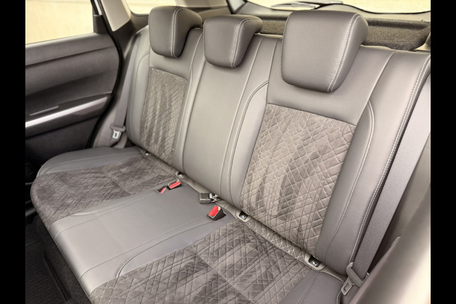 Suzuki Vitara 1.4 4x4 Automaat Pano Leder/alca Camera CarPlay ACC DCC DAB